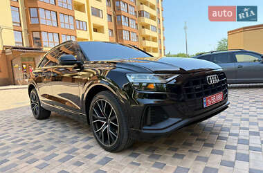 Внедорожник / Кроссовер Audi Q8 2019 в 
