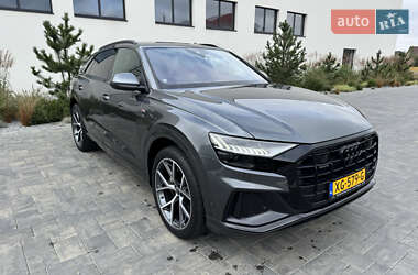 Позашляховик / Кросовер Audi Q8 2021 в Луцьку