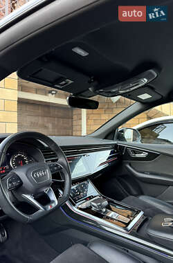 Внедорожник / Кроссовер Audi Q8 2019 в 