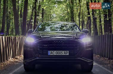Внедорожник / Кроссовер Audi Q8 2020 в 