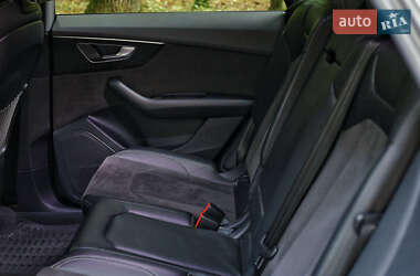 Внедорожник / Кроссовер Audi Q8 2020 в 