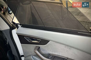 Внедорожник / Кроссовер Audi Q8 2019 в 