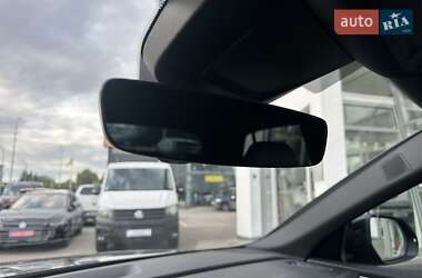 Внедорожник / Кроссовер Audi Q8 2023 в 