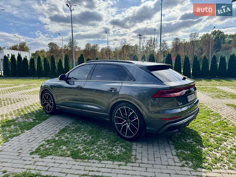 Внедорожник / Кроссовер Audi Q8 2019 в Харькове