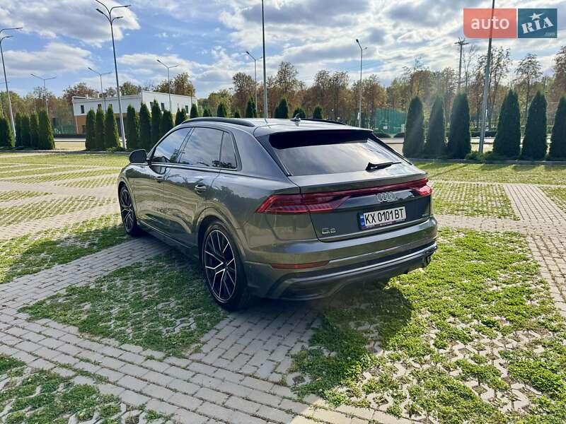 Внедорожник / Кроссовер Audi Q8 2019 в Харькове