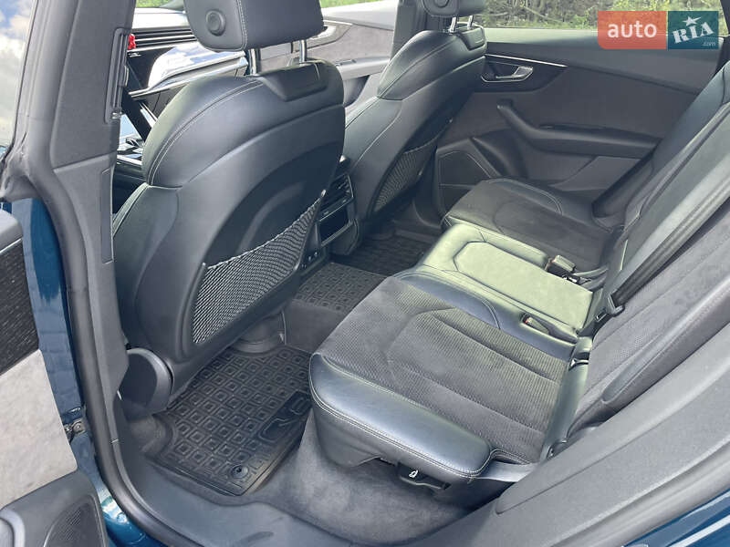 Внедорожник / Кроссовер Audi Q8 2019 в Львове