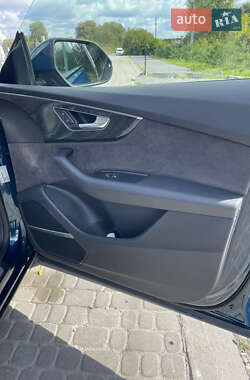 Внедорожник / Кроссовер Audi Q8 2019 в 