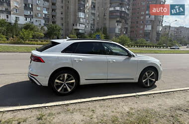 Внедорожник / Кроссовер Audi Q8 2019 в 