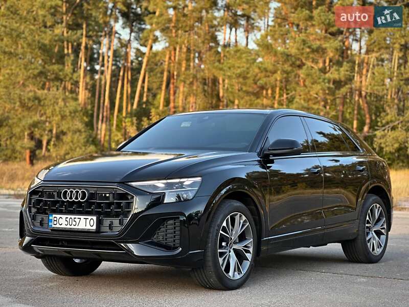 Внедорожник / Кроссовер Audi Q8 2023 в Киеве