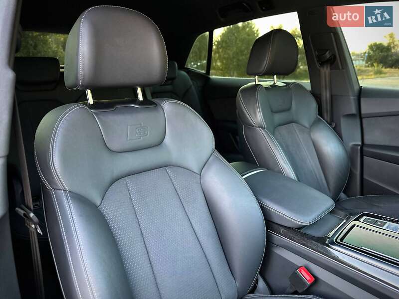 Внедорожник / Кроссовер Audi Q8 2023 в Киеве