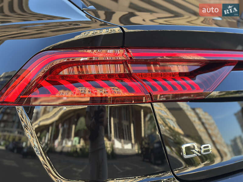 Внедорожник / Кроссовер Audi Q8 2019 в Киеве