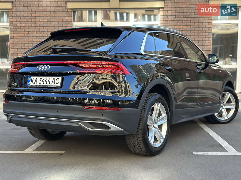 Внедорожник / Кроссовер Audi Q8 2019 в Киеве