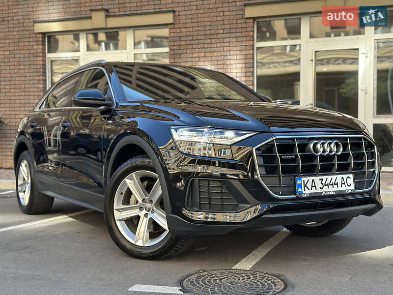 Внедорожник / Кроссовер Audi Q8 2019 в Киеве