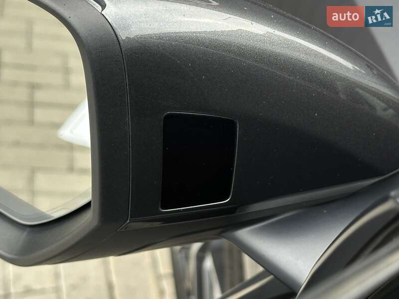 Внедорожник / Кроссовер Audi Q8 2019 в Мукачево