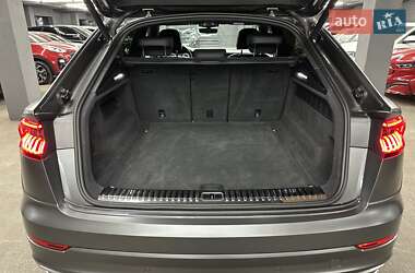 Внедорожник / Кроссовер Audi Q8 2020 в 