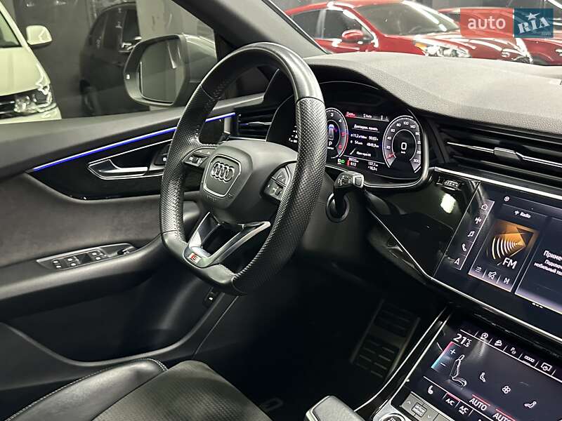 Внедорожник / Кроссовер Audi Q8 2020 в Харькове