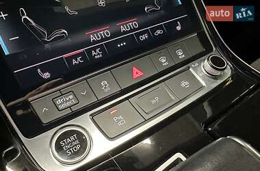 Внедорожник / Кроссовер Audi Q8 2020 в 