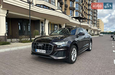 Внедорожник / Кроссовер Audi Q8 2021 в Киеве