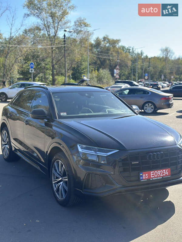 Внедорожник / Кроссовер Audi Q8 2018 в Киеве