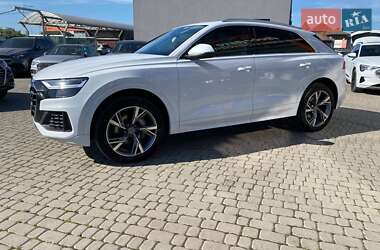 Внедорожник / Кроссовер Audi Q8 2018 в 