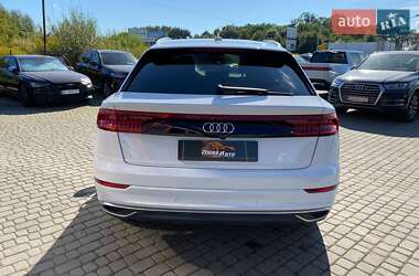 Внедорожник / Кроссовер Audi Q8 2018 в 
