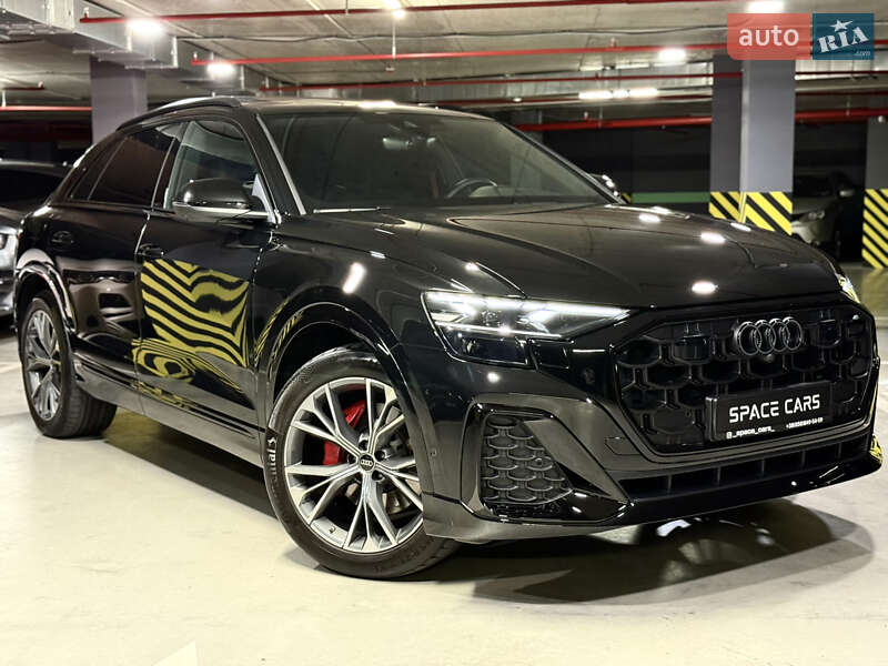 Внедорожник / Кроссовер Audi Q8 2024 в Киеве
