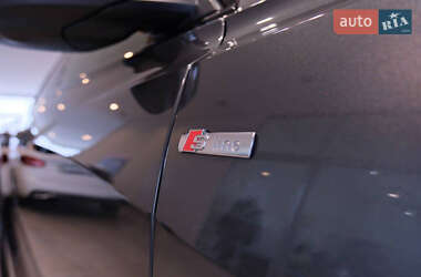 Внедорожник / Кроссовер Audi Q8 2020 в 