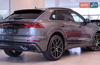 Внедорожник / Кроссовер Audi Q8 2020 в 