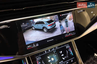 Внедорожник / Кроссовер Audi Q8 2020 в 