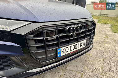 Внедорожник / Кроссовер Audi Q8 2019 в 