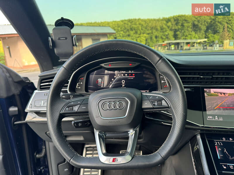 Внедорожник / Кроссовер Audi Q8 2019 в Киеве