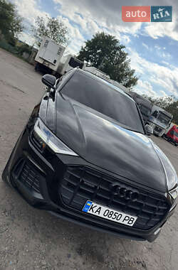 Внедорожник / Кроссовер Audi Q8 2018 в 
