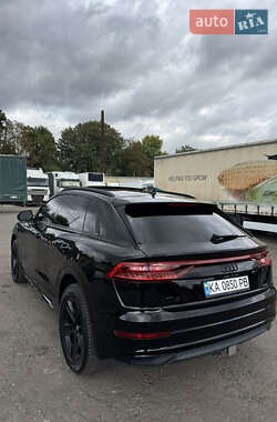 Внедорожник / Кроссовер Audi Q8 2018 в 