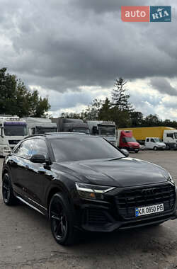 Внедорожник / Кроссовер Audi Q8 2018 в 