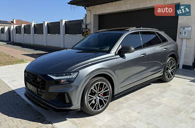 Внедорожник / Кроссовер Audi Q8 2019 в 
