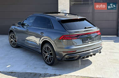 Внедорожник / Кроссовер Audi Q8 2019 в 