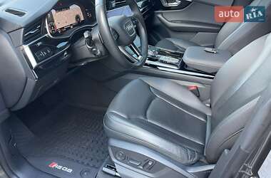 Внедорожник / Кроссовер Audi Q8 2023 в 