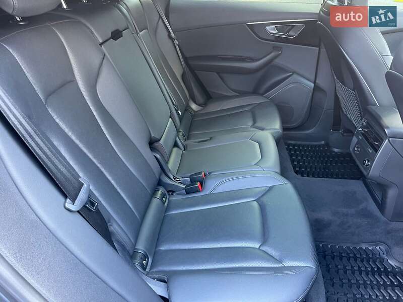 Внедорожник / Кроссовер Audi Q8 2023 в Одессе