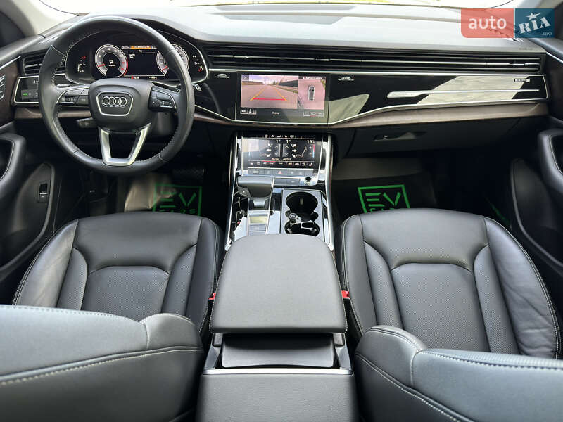 Внедорожник / Кроссовер Audi Q8 2019 в Ивано-Франковске