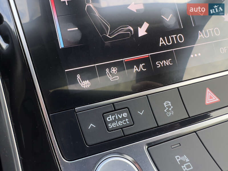 Внедорожник / Кроссовер Audi Q8 2019 в Ивано-Франковске