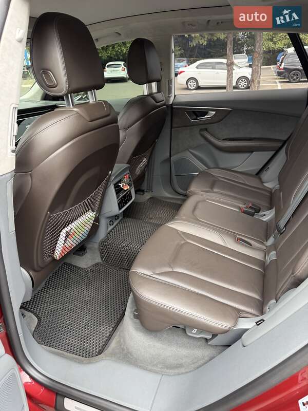 Внедорожник / Кроссовер Audi Q8 2021 в Одессе