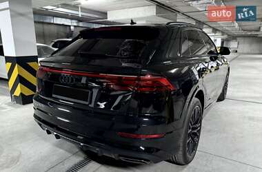 Внедорожник / Кроссовер Audi Q8 2024 в 