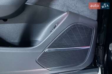 Внедорожник / Кроссовер Audi Q8 2024 в 