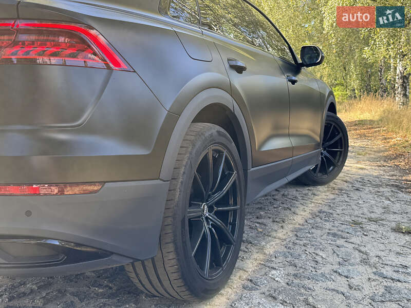 Внедорожник / Кроссовер Audi Q8 2022 в Киеве фото 23 Внедорожник / Кроссовер Audi Q8 2022 в Киеве