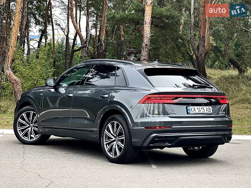 Позашляховик / Кросовер Audi Q8 2019 в Києві