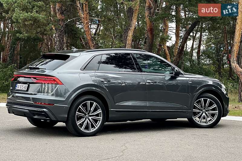 Позашляховик / Кросовер Audi Q8 2019 в Києві