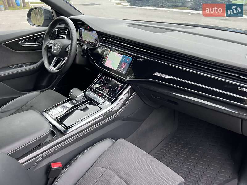 Позашляховик / Кросовер Audi Q8 2019 в Києві