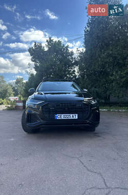 Внедорожник / Кроссовер Audi Q8 2022 в 