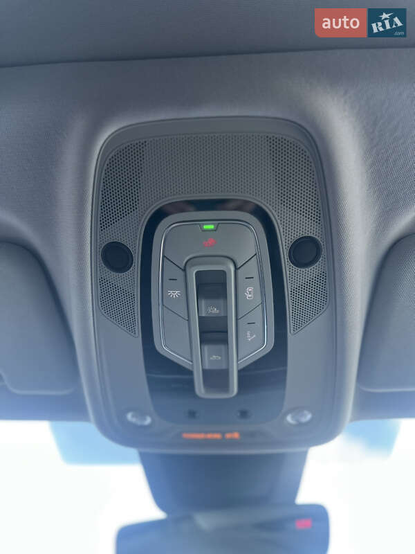 Внедорожник / Кроссовер Audi Q8 2022 в Киеве