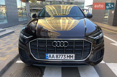Внедорожник / Кроссовер Audi Q8 2019 в 